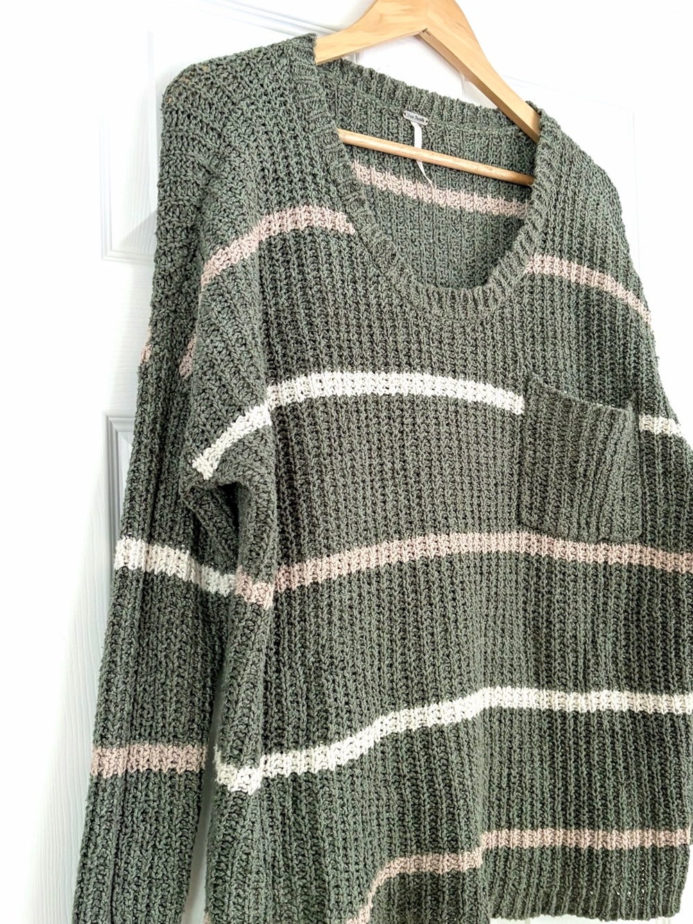 Free People Greenwich Village Sweater Size M - Picture 4 of 5